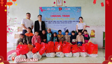 Tết ấm áp đến với người dân xã Trà Cang, tỉnh Quảng Nam